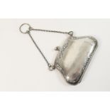 Walker & Hall silver purse, Sheffield 1914, plain shaped form bordered with reed and ribbon
