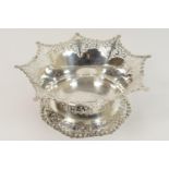 George V silver bowl, Sheffield 1913, flared form, the sides pierced and bordered with bellflower