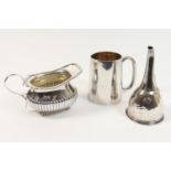 George III silver wine funnel, maker S A, London 1805, with liner, 13.5cm, weight approx. 100g (3.