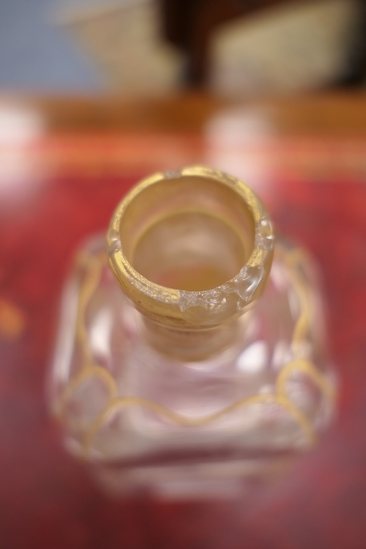 Pair of naval commissioned gilt engraved glass decanters, late 19th Century, each with star cut - Image 2 of 7