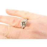 Good diamond ring, round brilliant cut stone estimated as 2.69cts, colour L/M, clarity VS1-2, in a