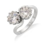 Good diamond crossover ring, set with two round brilliant cut stones, each as 1.5cts and 1.45cts,