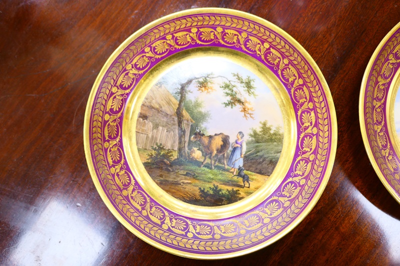 Pair of Paris porcelain plates, decorated by Jean-Pierre Feuillet (1776-1840), circa 1830, each - Image 8 of 8