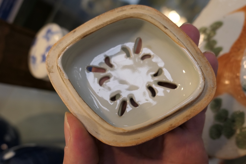 Japanese blue and white porcelain stacking dishes, early 20th Century, decorated with flying - Image 6 of 6