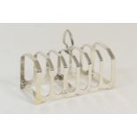 George V silver six division toast rack by Edward Viners, Sheffield 1936, 13.5cm, weight approx.