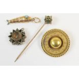 Victorian gold target brooch, unmarked, 28mm diameter, gross weight approx. 4.9g; also a yellow