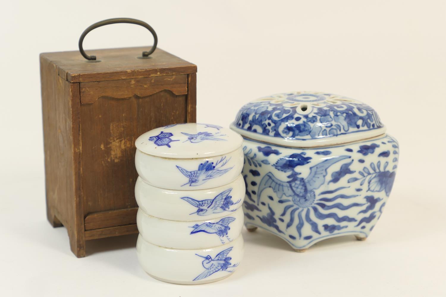 Japanese blue and white porcelain stacking dishes, early 20th Century, decorated with flying