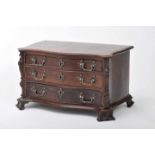 A Small CommodeA Small Commode, D. José I, King of Portugal (1750-1777), Brazilian rosewood with