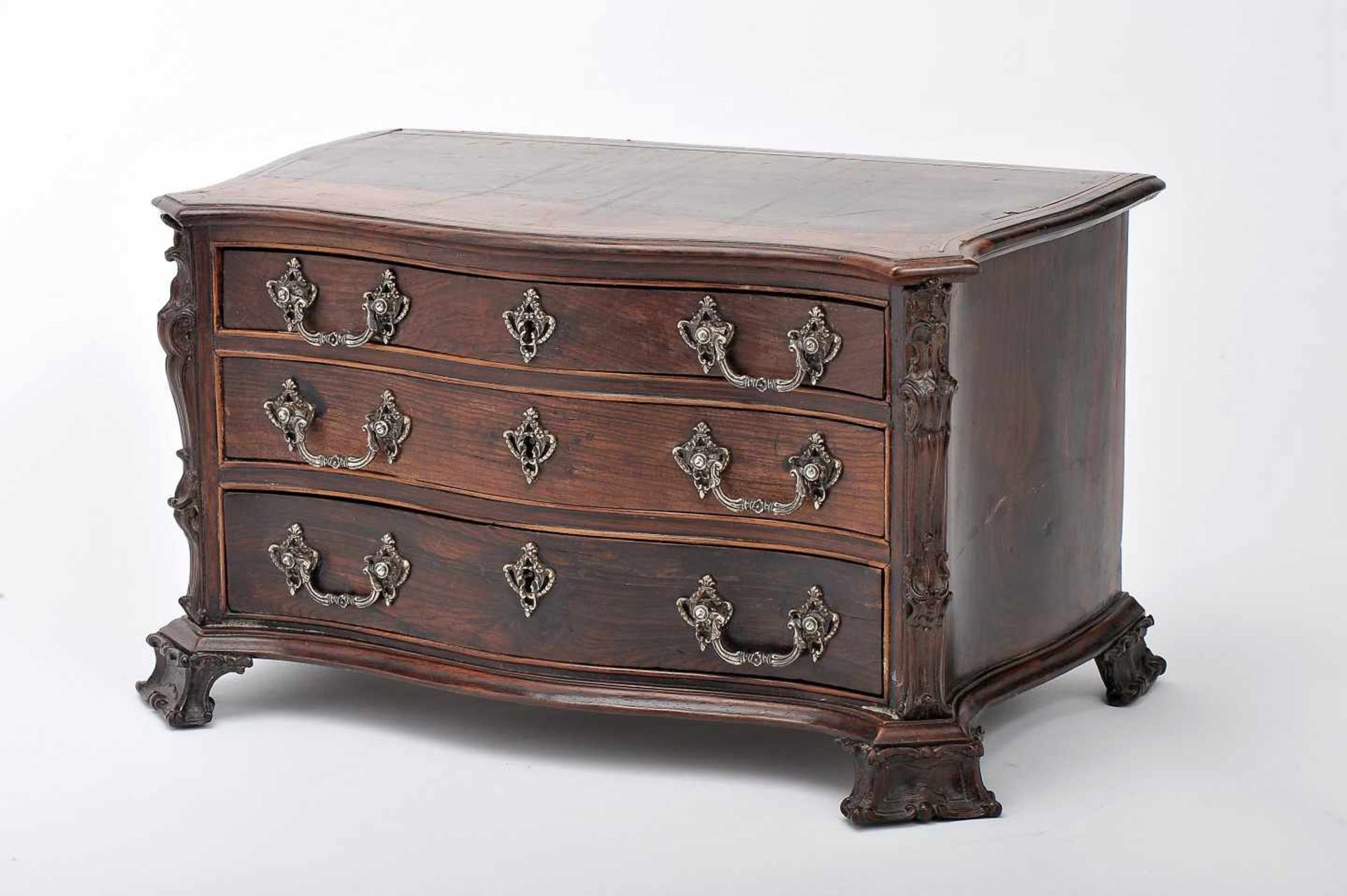 A Small CommodeA Small Commode, D. José I, King of Portugal (1750-1777), Brazilian rosewood with