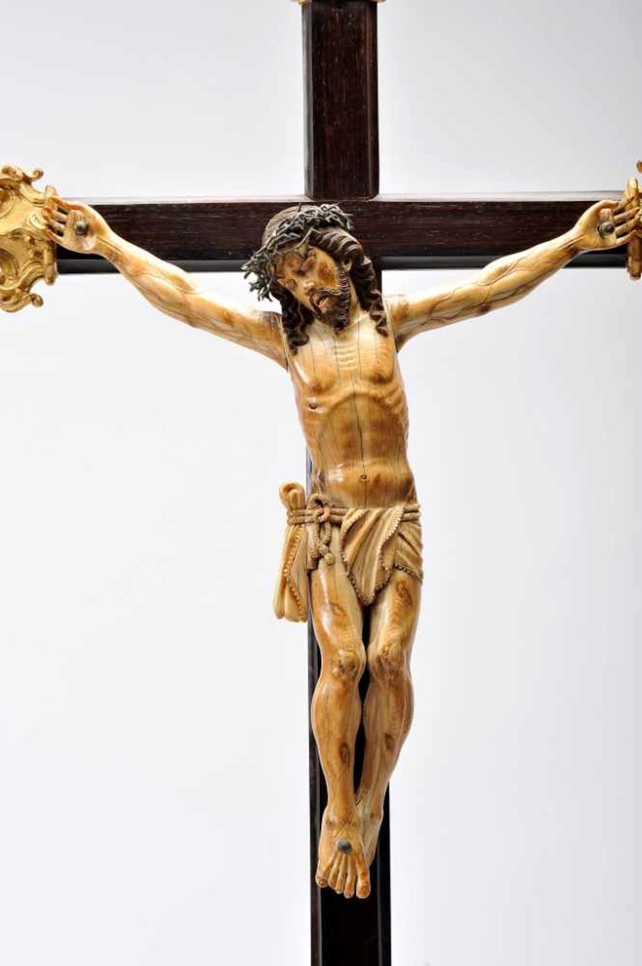 Crucified ChristCrucified Christ, ivory sculpture with traces of polychrome, Brazilian rosewood - Image 2 of 3