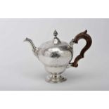 A TeapotA Teapot, D. José I, King of Portugal (1750-1777)/D. Maria I, Queen of Portugal (1777-1816),