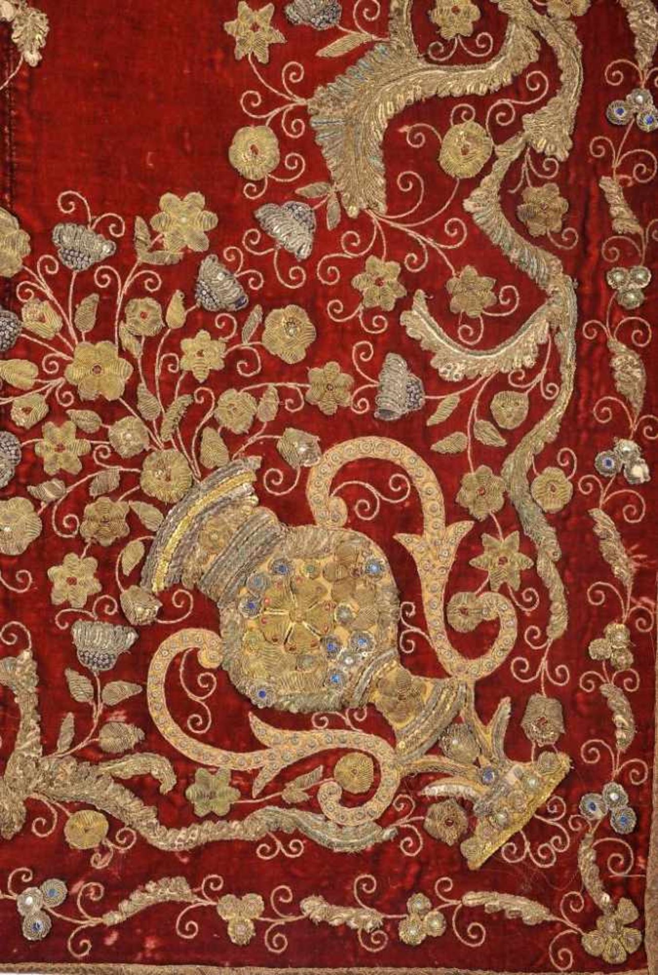 A Drape ClothA Drape Cloth, red velvet embroidered with gilt and silver metallic thread "Amphorae - Image 3 of 3