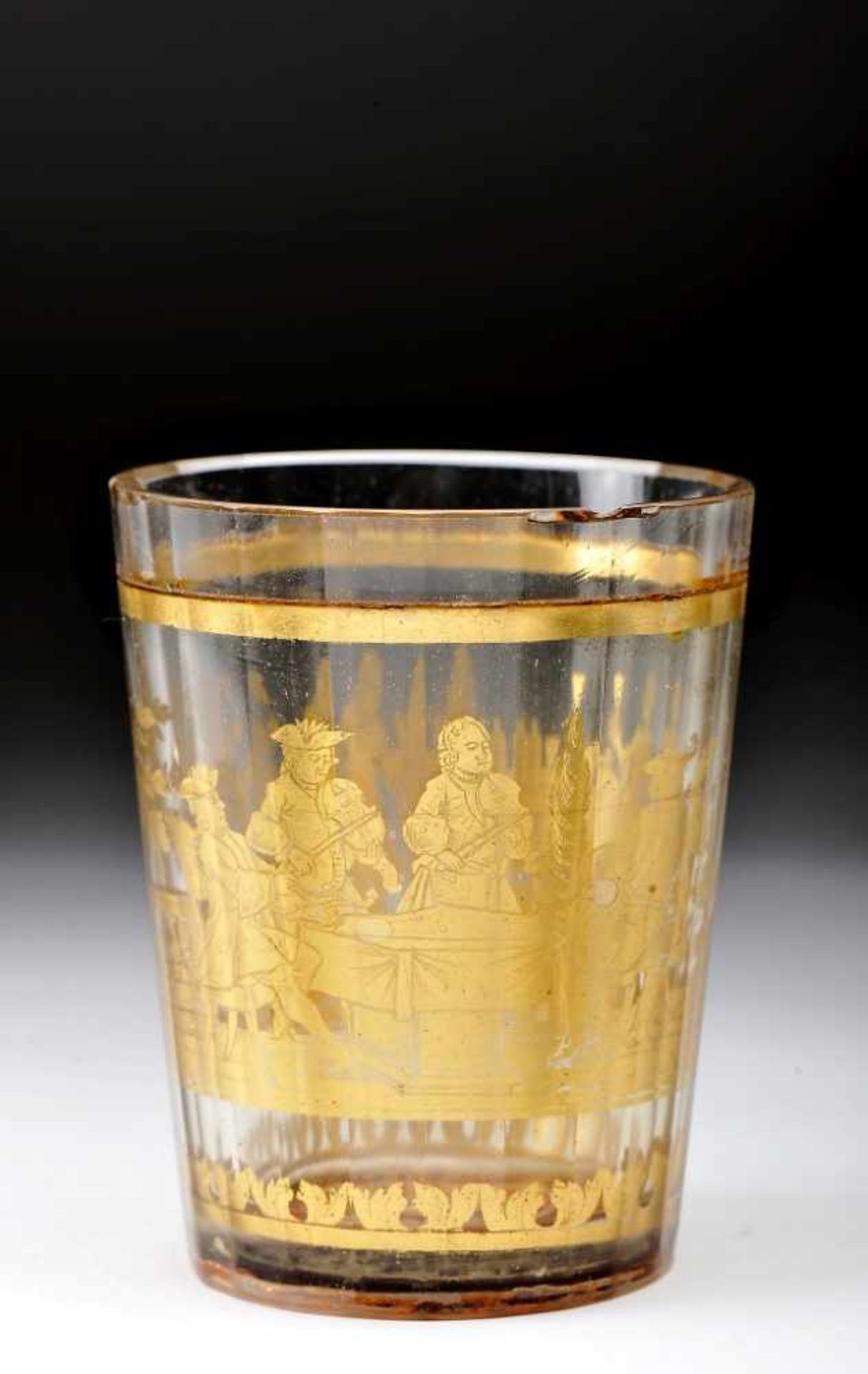 Four Faceted BeackersFour Faceted Beackers, glass, gilt decoration "Court scenes", interior with - Bild 4 aus 6