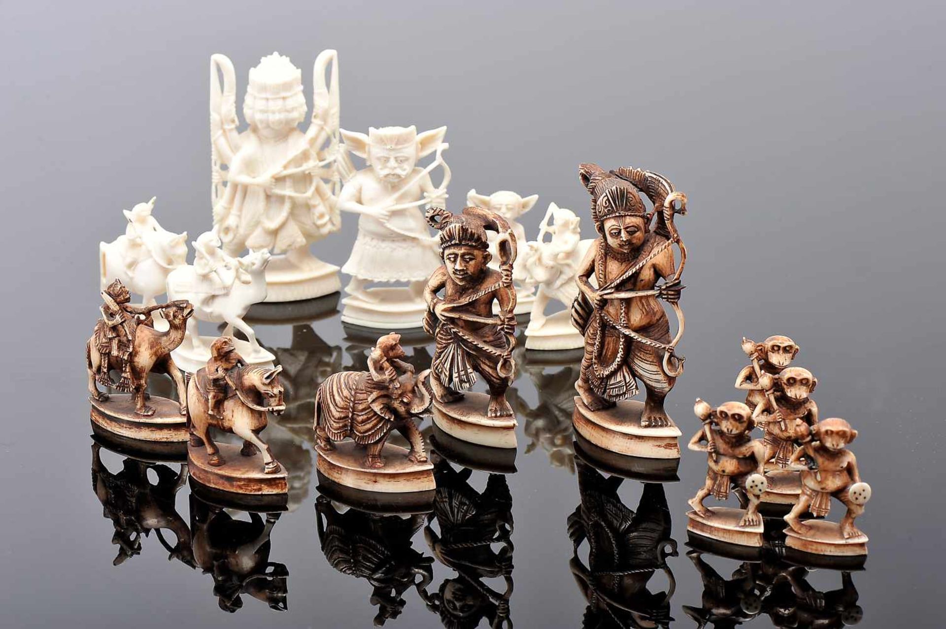 Chess pieces - Image 4 of 6