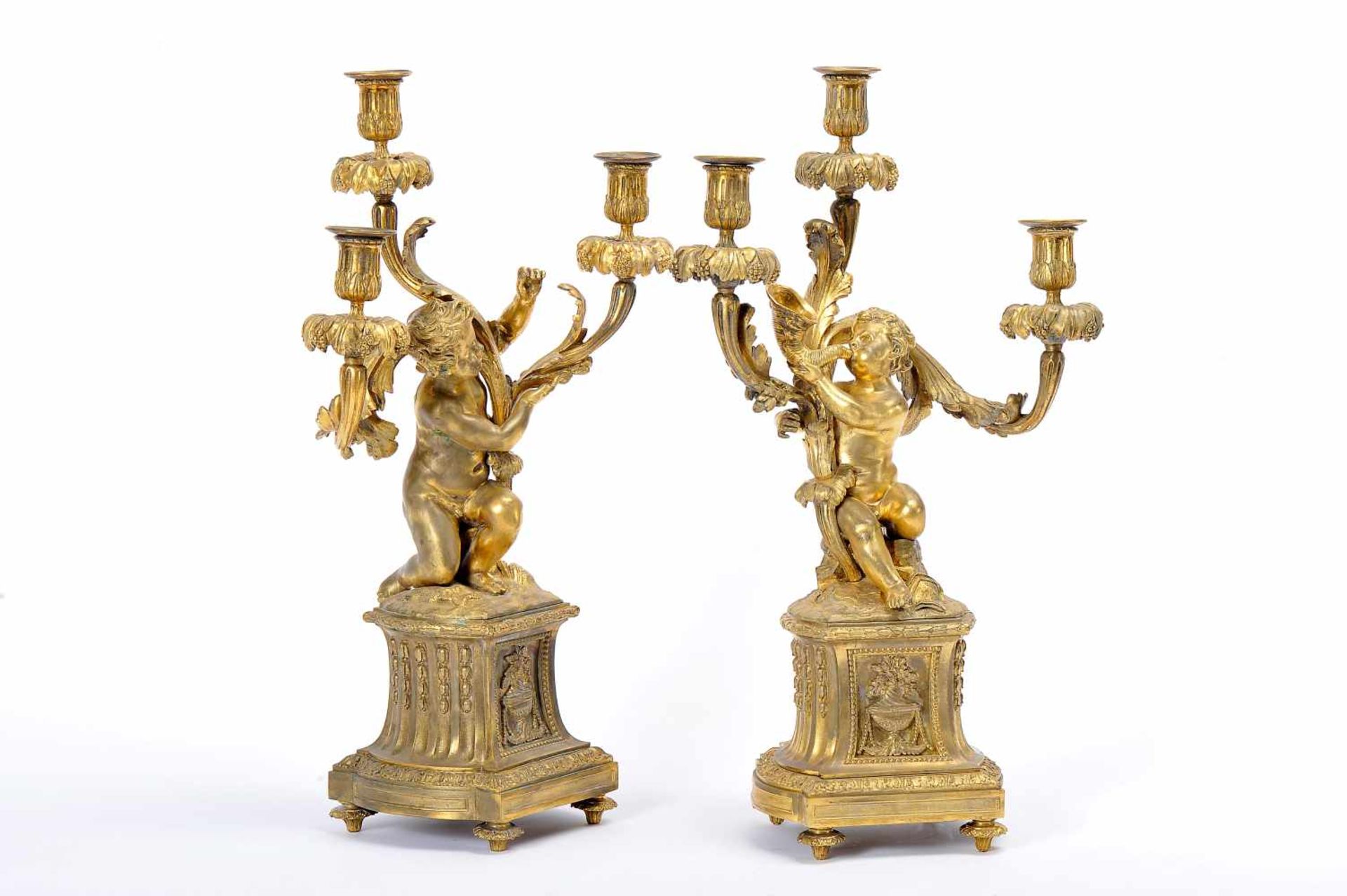 A pair of three-light candelabra - Image 4 of 5