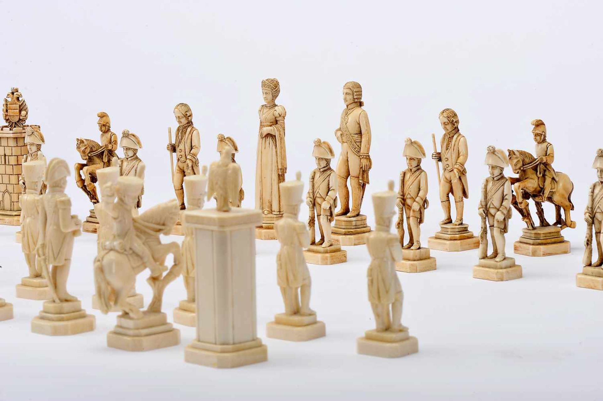 Chess pieces - Image 2 of 11