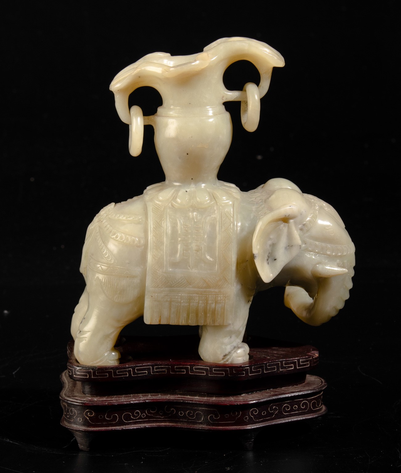 A carved jade figure, India, 1800s - H 16.5cm - - Image 3 of 4