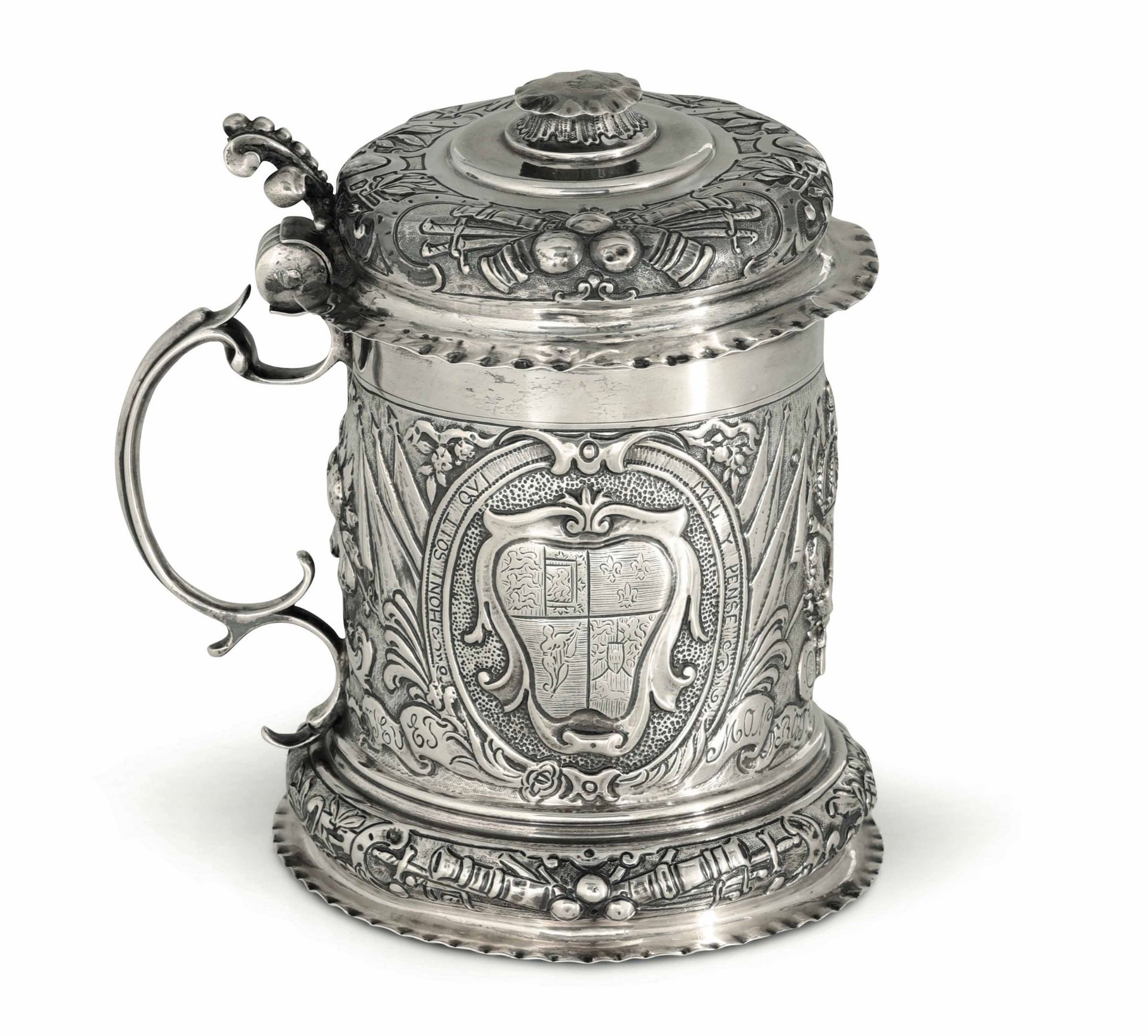 A silver tankard, Europe 18/1900s - 775gr, H 18cm -