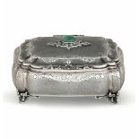 A box with green stone, 1900s - Jewelry box in silver. 340gr, 12.5x9.5cm -