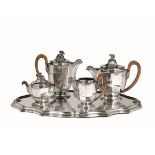 A silver set with mirrored tray, Italy, 1900s - Tea and coffee set with tray in [...]