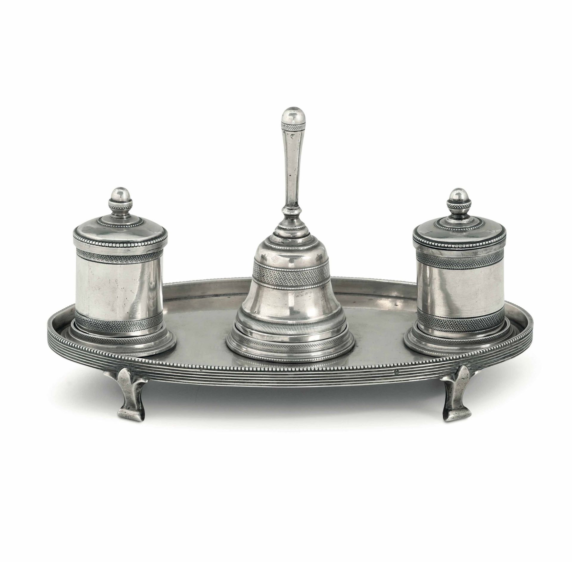 A silver inkstand, Vienna 1818 - Molten, embossed and chiselled silver. Unidentified [...]