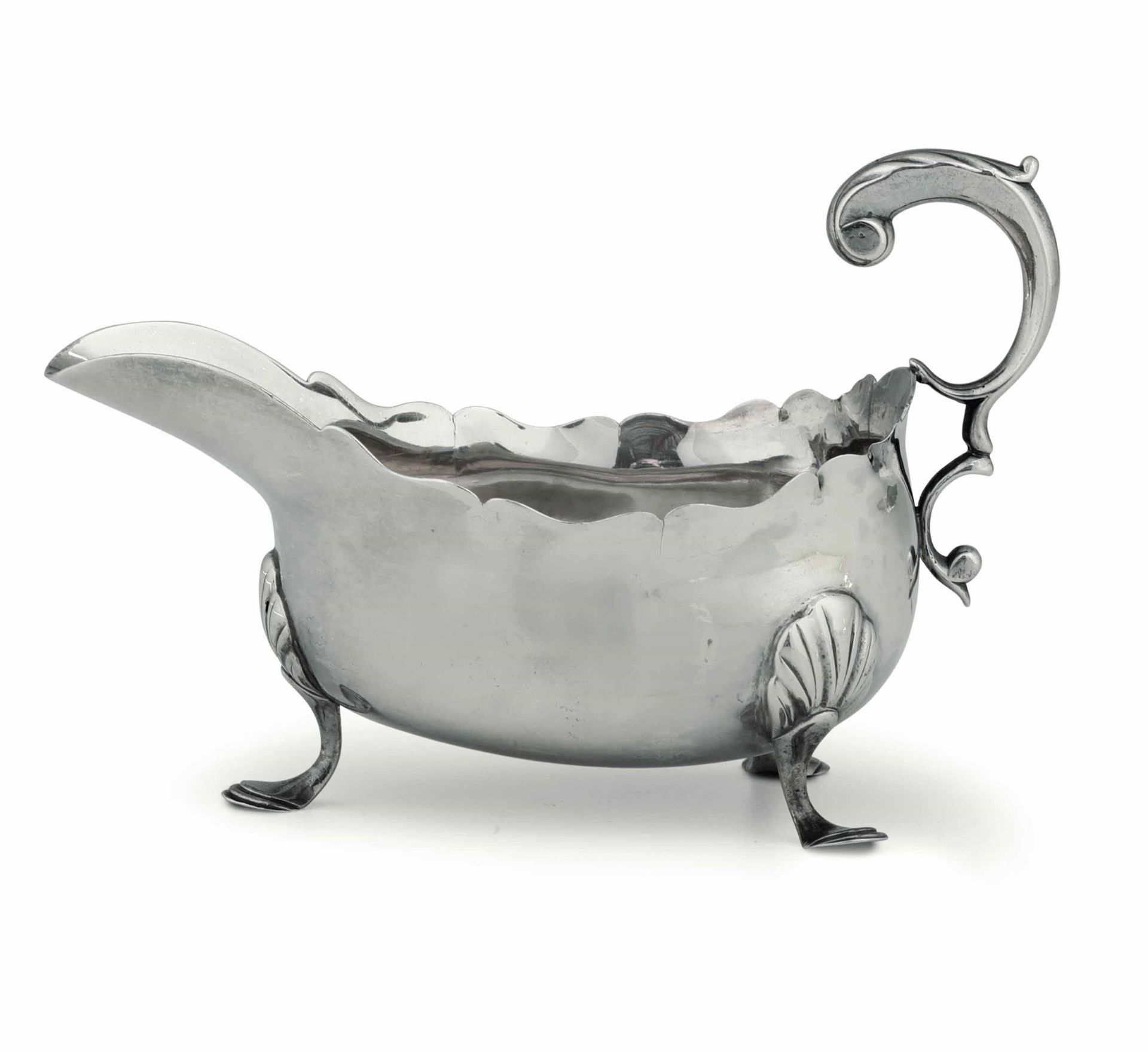 A sterling silver gravy boat, J. Kirkup - Newcastle 1742. 215gr, 17x10x11cm -