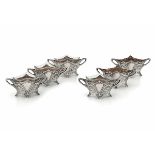 Six salt cellars, Germany, early 1900s - Six salt cellars in silver. 170gr, 4x8.5cm. -