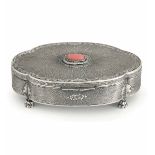 A box with coral, Milan, 1900s - A jewelry box in molten and chiselled silver, by [...]