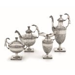 A silver tea and coffee set, Italy, 1900s - Molten, embossed and chiselled silver. It [...]