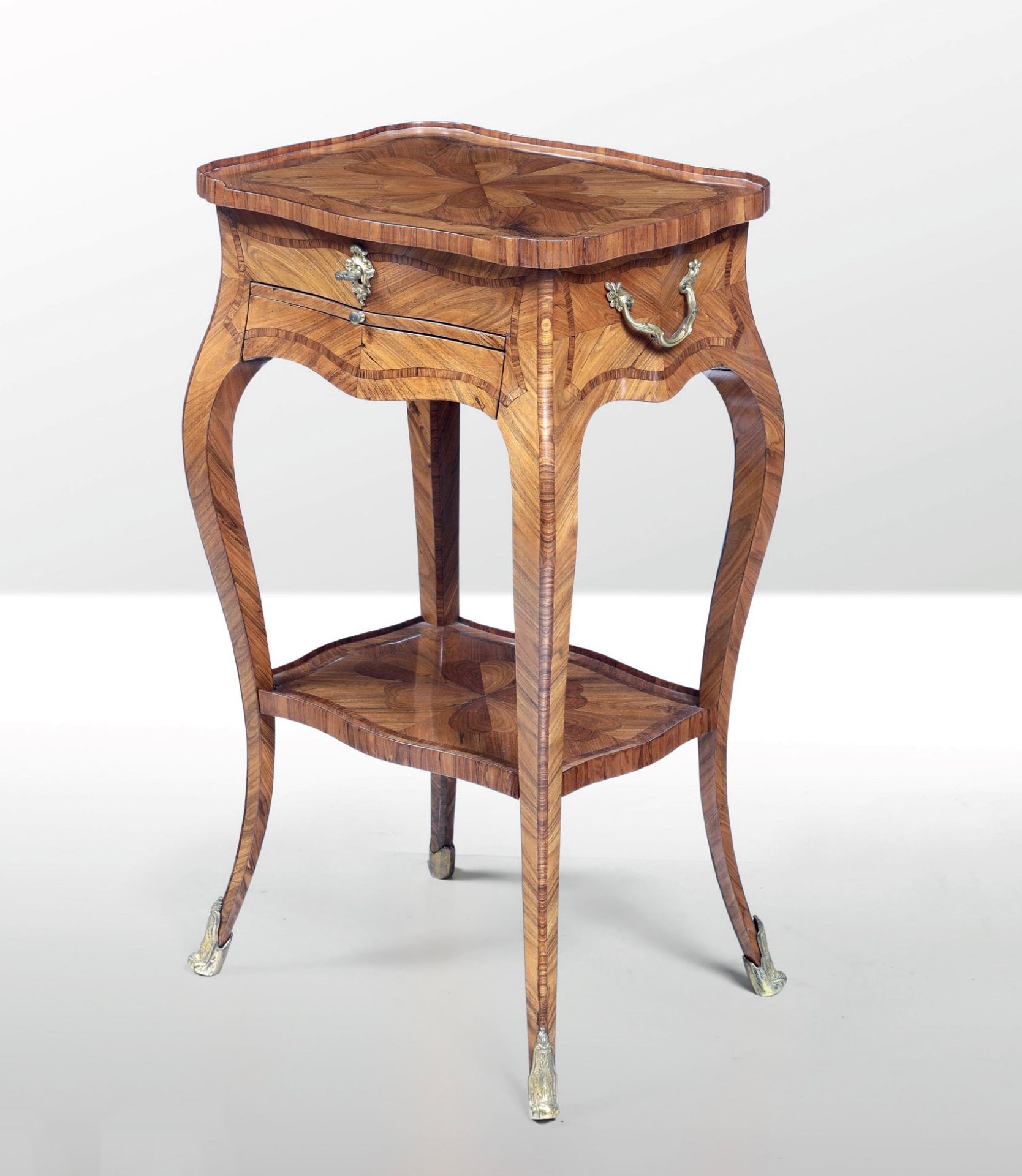 Tavolino da lavoro Luigi XV lastronato, Genova, terzo quarto del XVIII secolo, - [...]