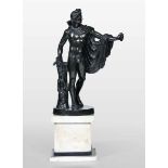 Apollo Belvedere. Scultura in bronzo su base in marmo. Fonditore del XIX-XX secolo, [...]