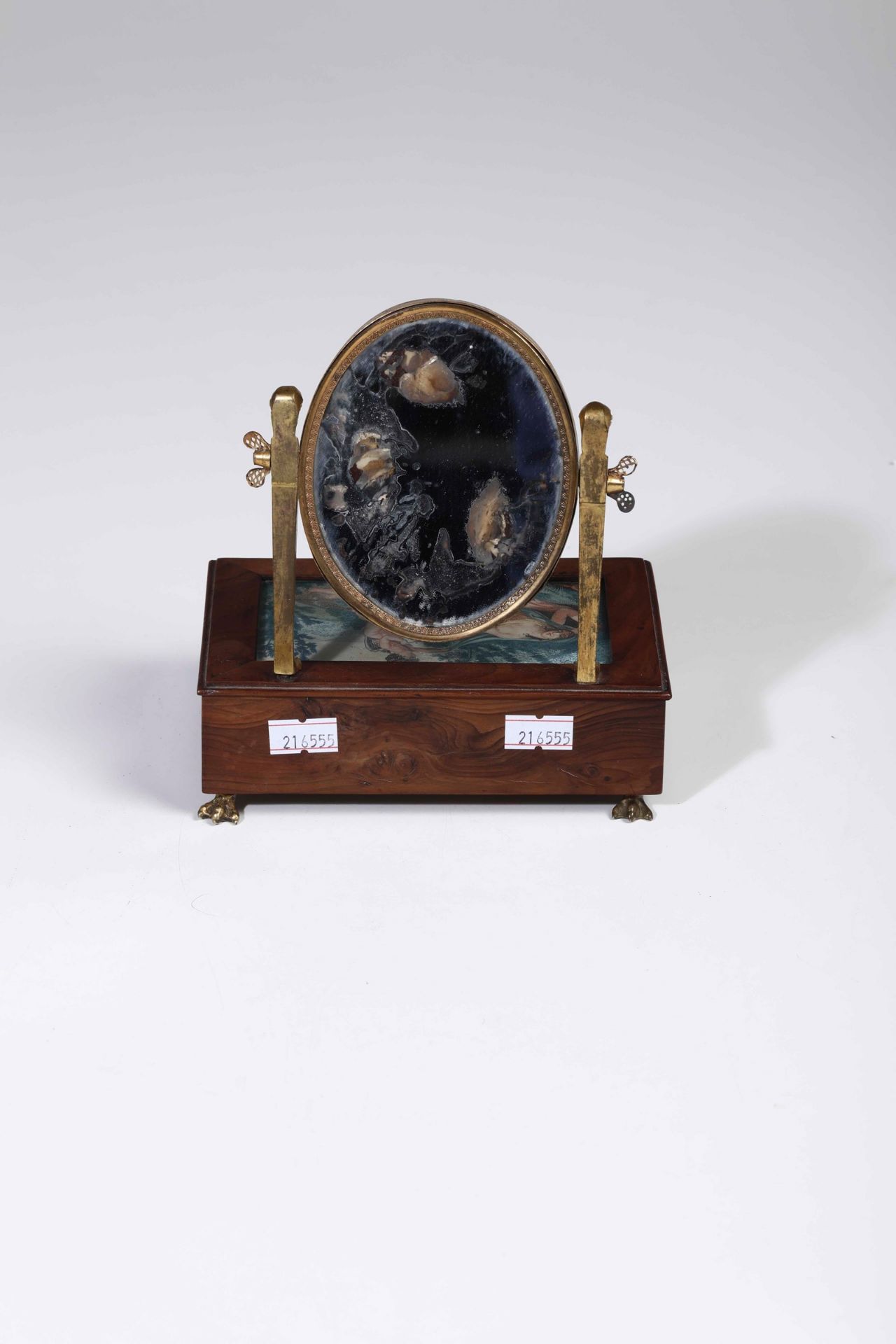 Piccola scatola in legno con specchietto in bronzo dorato e cesellato. XIX-XX secolo, [...] - Bild 3 aus 3