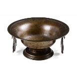 A bronze basin, 1700s - cm 10x22 -