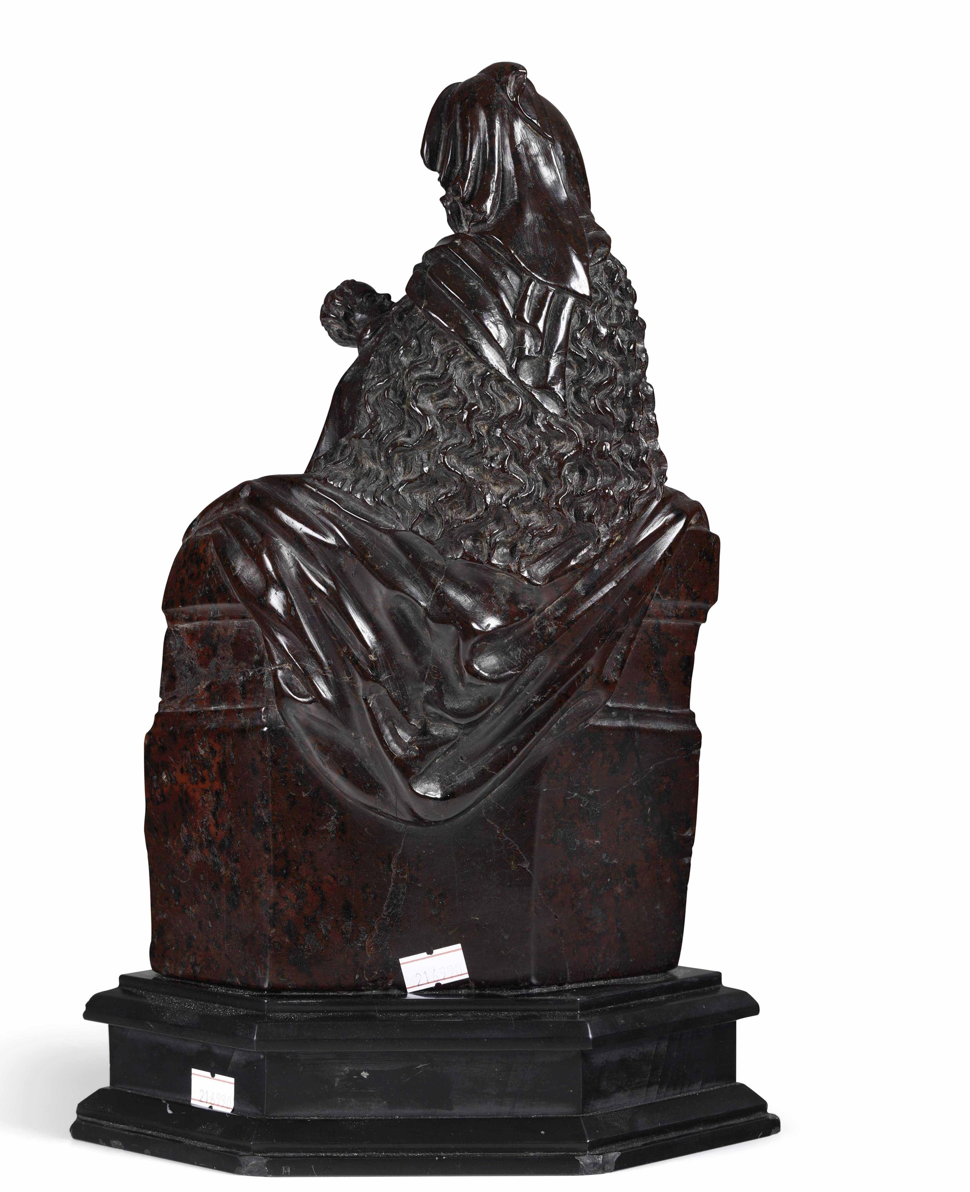 A jasper sculpture, Flanders, Central Europe, 1400s - Altezza cm 38. La composizione, [...] - Image 4 of 4