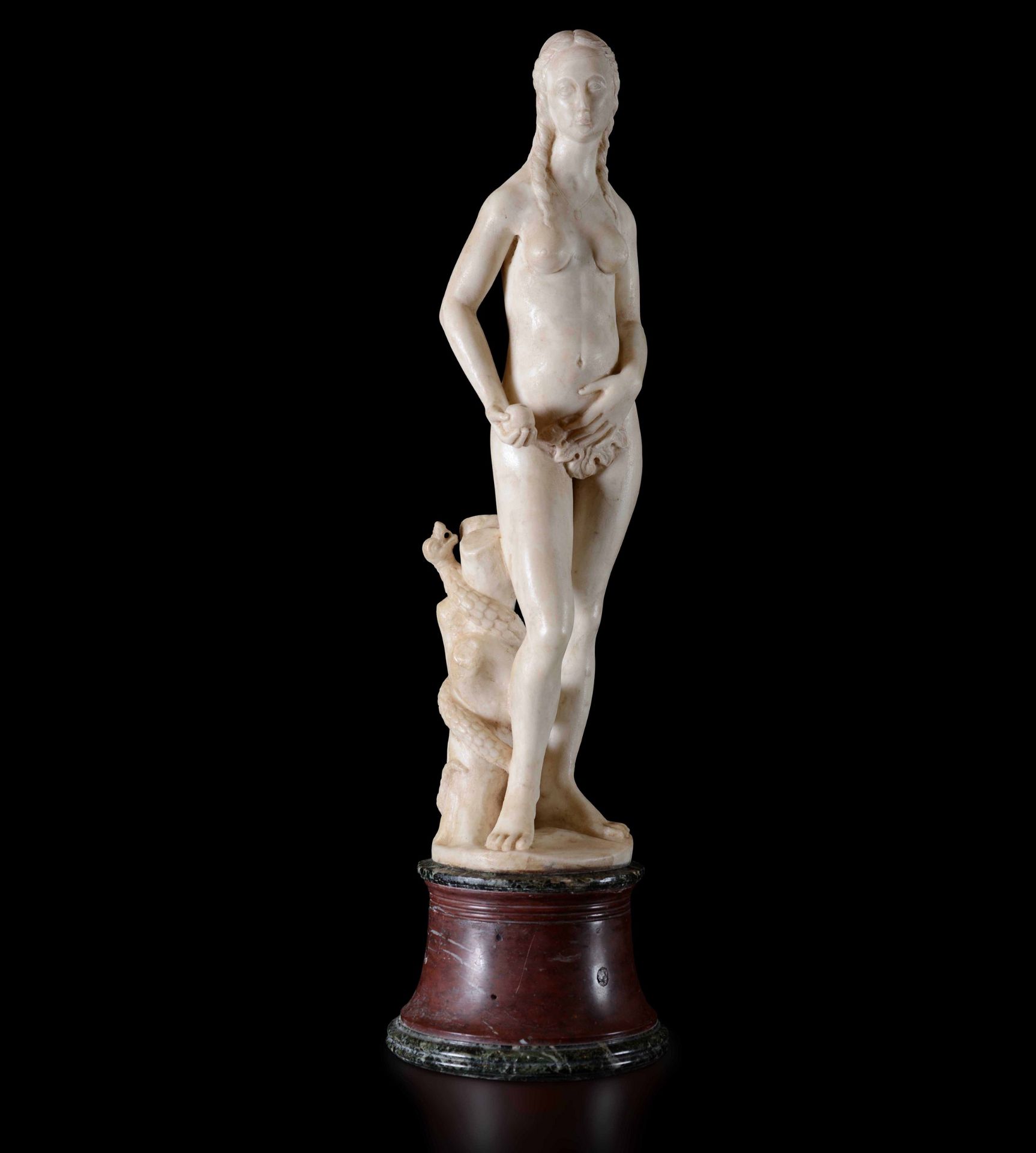 A marble Eve, Italy, 1500s - altezza cm 65. Il soggetto della scultura è certamente [...]