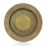 A brass plate, Germany, 1500s - diametro cm 40,3. Cavetto con raffigurazione di San [...]