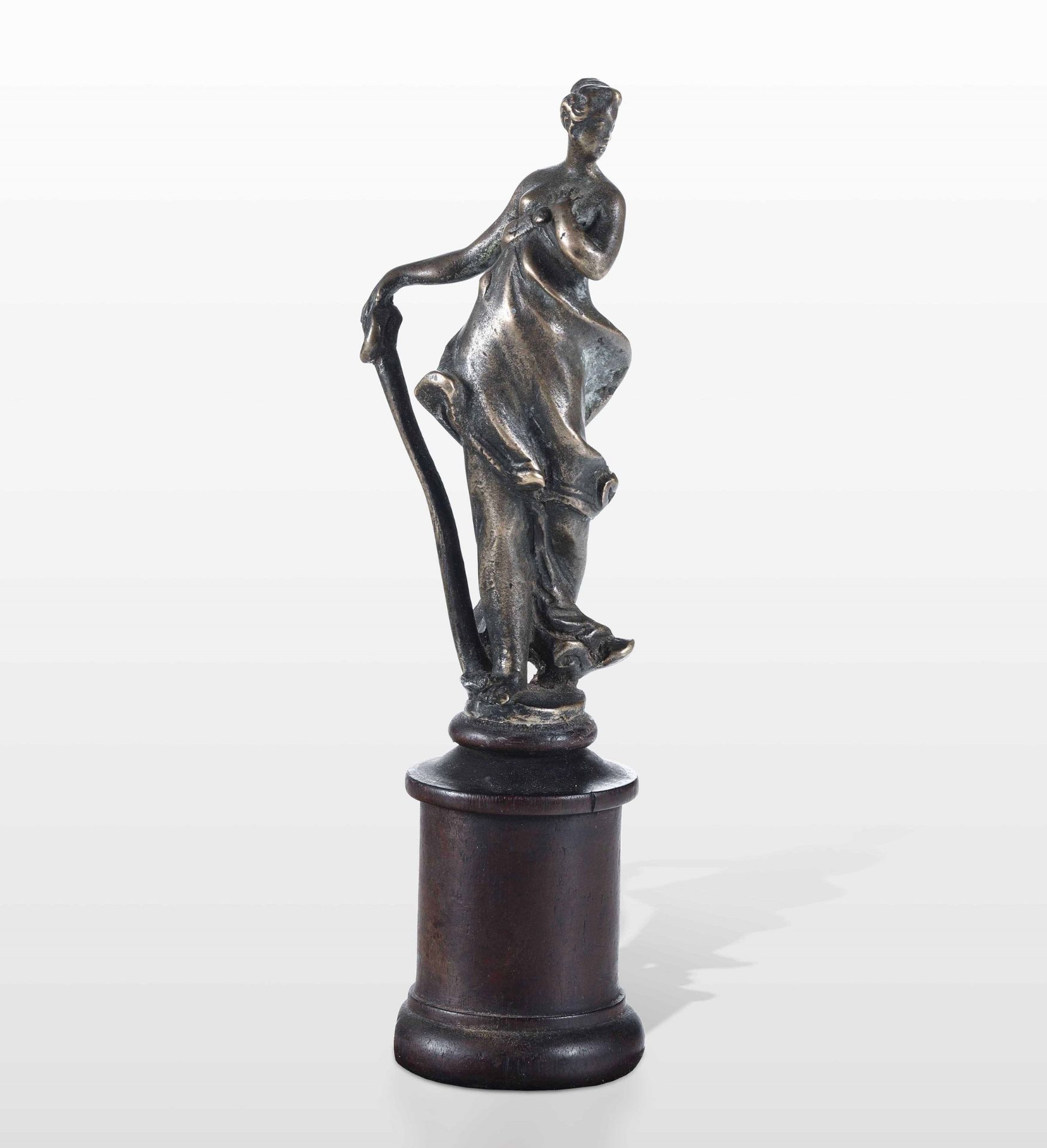 A bronze allegory, Venice, late 1500s - altezza totale cm 25,5 Una figura analoga è [...]