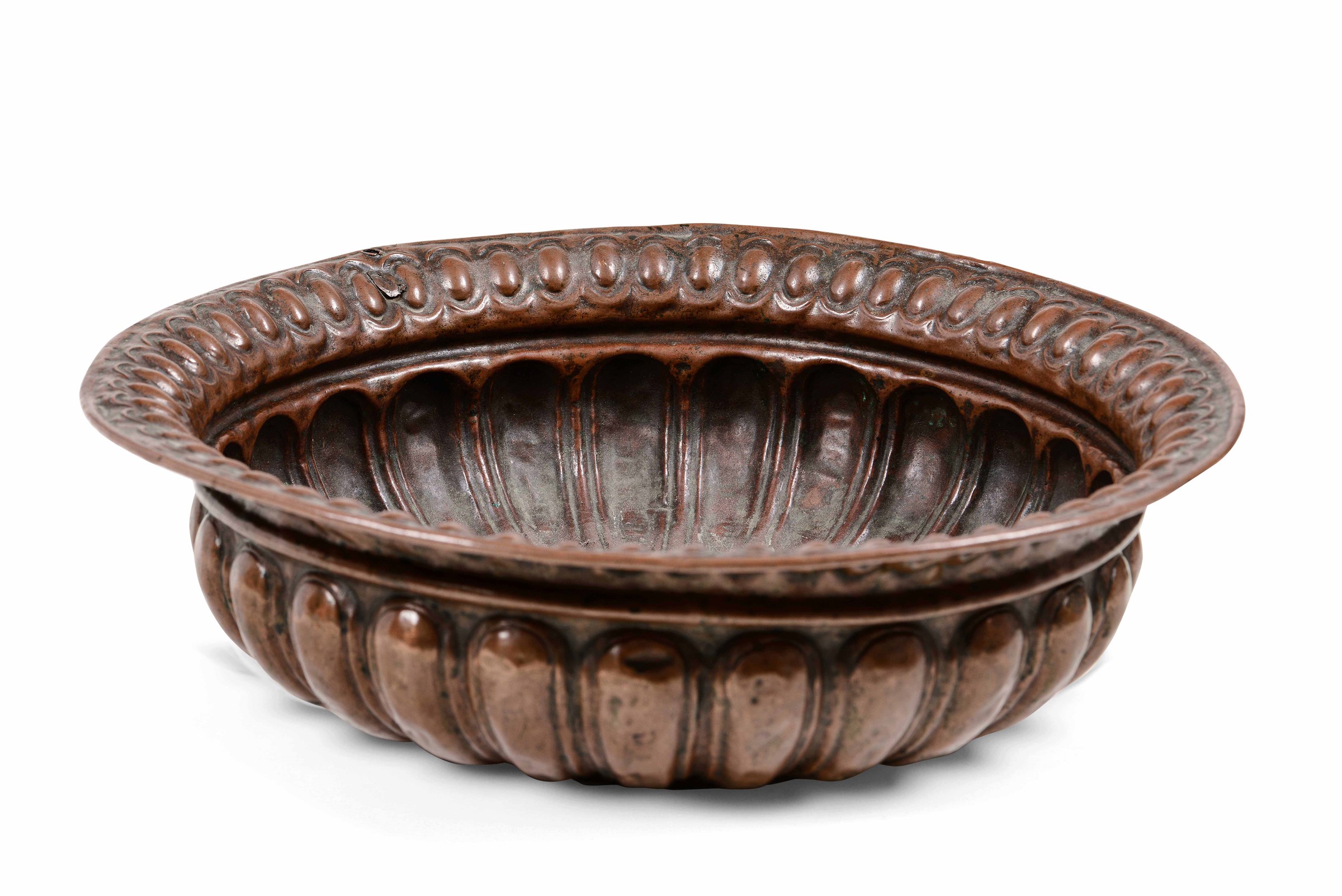 A copper basin, 16-1700s - cm 10x34 -