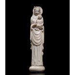 An ivory Madonna, China, 18-1900s - cm 17 -