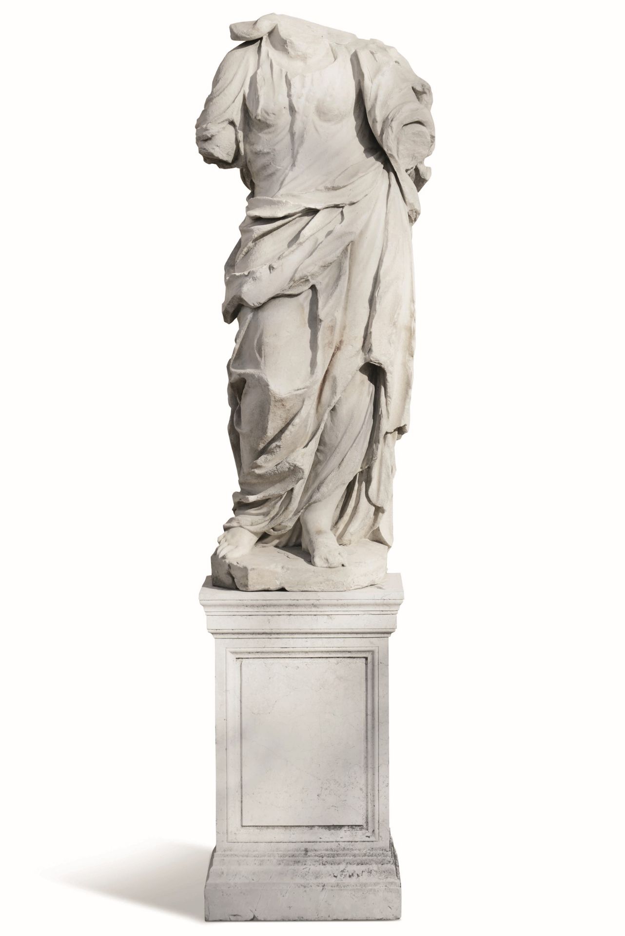 Coppia di monumentali figure acefale Marmo bianco, base a plinto modanato (non coeva) [...] - Image 2 of 2
