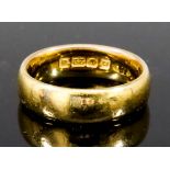 A 22ct Gold Wedding Band, size M+, gross weight 7.8g