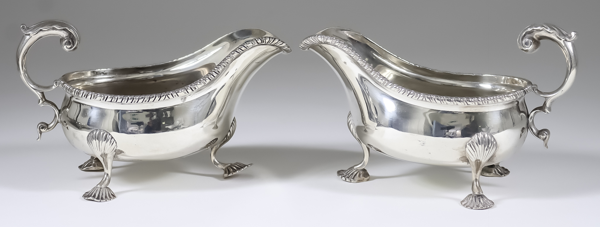 A Pair of Edward VII Silver Oval Sauce Boats of "18th Century" Design, by Charles Stuart Harris,