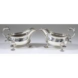 A Pair of Edward VII Silver Oval Sauce Boats of "18th Century" Design, by Charles Stuart Harris,