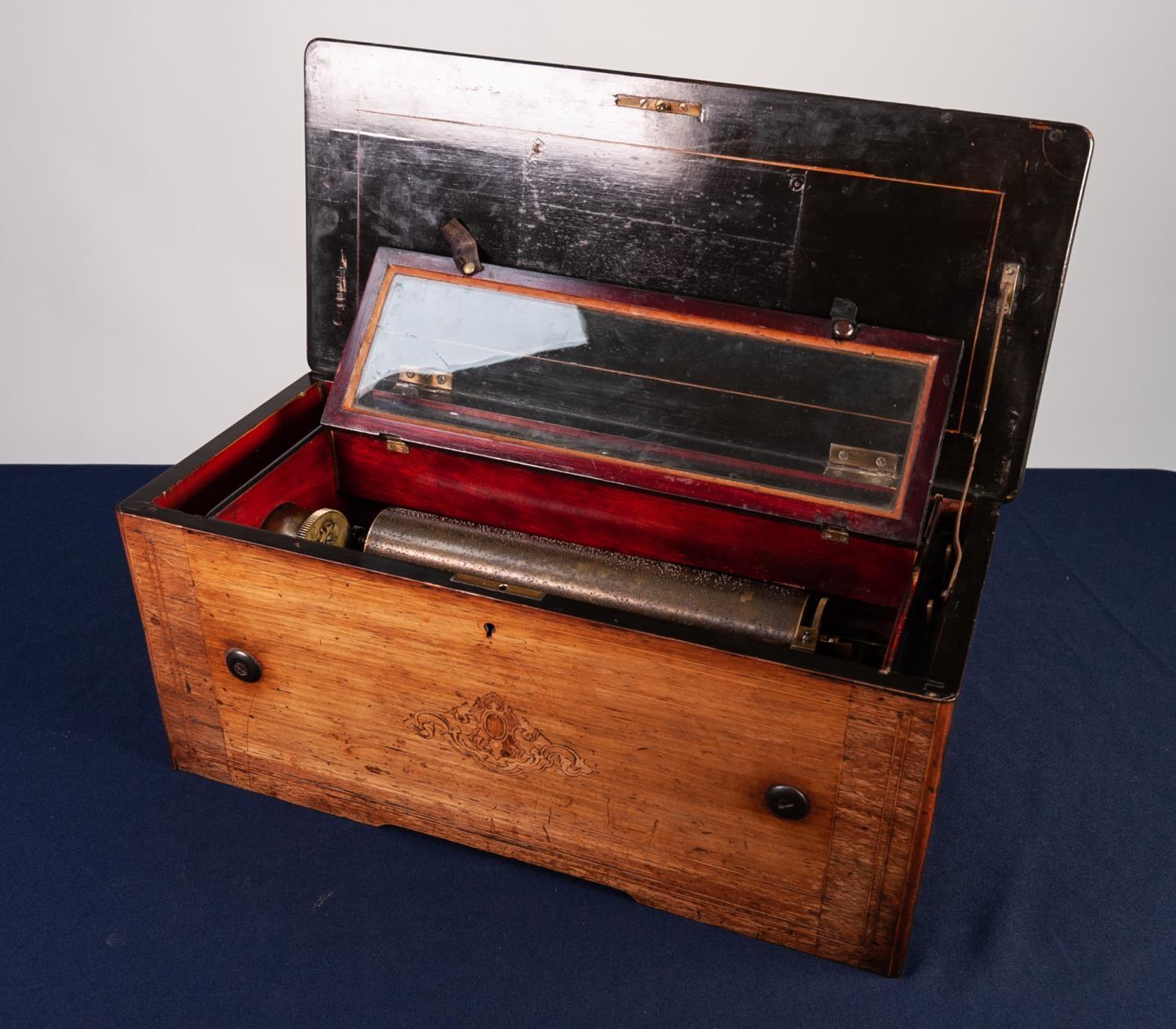 LATE NINETEENTH CENTURY SWISS INLAID ROSEWOOD CYLINDER MUSICAL BOX, of typical form, the ebonised