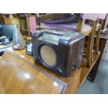 A 1930's/40's BAKELITE RADIO