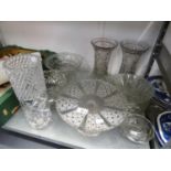 A SPANISH CUT GLASS CRYSTAL VASE, A PAIR OF MOULDED GLASS VASES, A PEDESTAL CAKE STAND AND VARIOUS