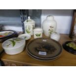 SMALL SELECTION OF POOLE POTTERY TO INCLUDE; SMALL PLATES, JARS AND COVERS, TRINKET BOX, ALL