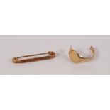 18ct GOLD TIE PIN foliate scroll engraved and an 18ct GOLD SIGNET RING with part of shank missing