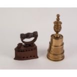 ANTIQUE BRASS HAND BELL PATTERN DOOR PORTER, of stepped form with fluted urn pattern finial, 8 ½? (