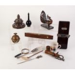 MIXED LOT OF COLLECTABLES, to include: VINTAGE BRASS MOUNTED BILLIARD OR SNOOKER CUE TIPPER WITH